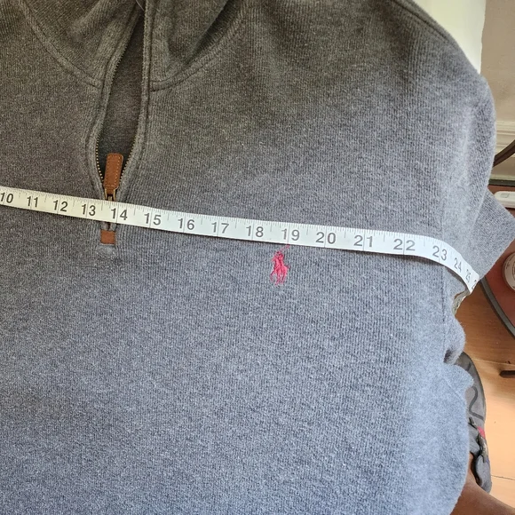 Ralph Lauren men's pullover sweat shirt. - Picture 4 of 8